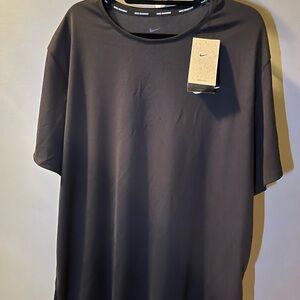 Nike Men's Classic Black Tee